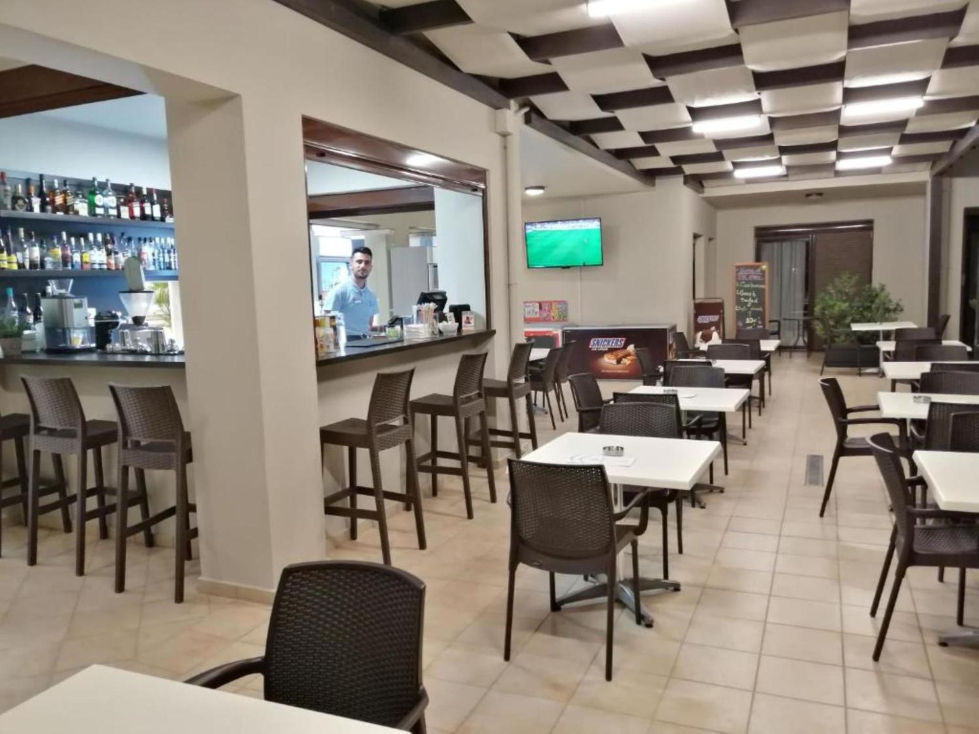 Carisa Suites And Apartments Máleme Luaran gambar