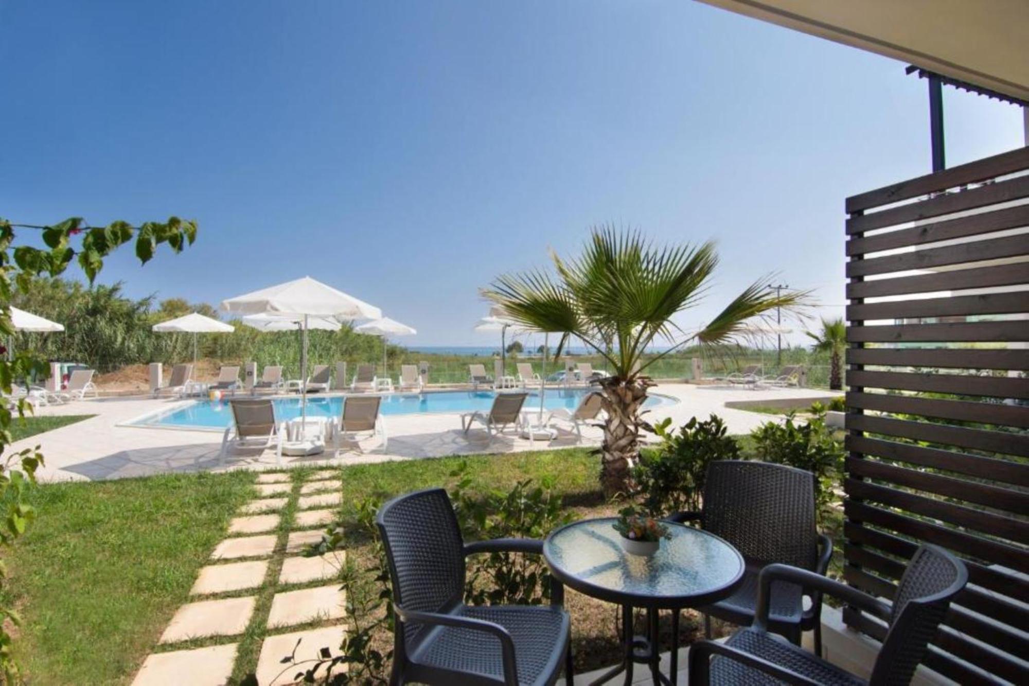 Carisa Suites And Apartments Máleme Luaran gambar